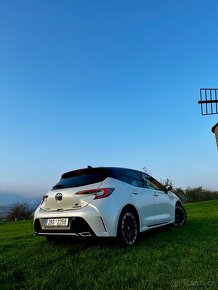 Toyota Corolla 1.8 Hybrid GR Sport Hatchback (Záruka) - 6