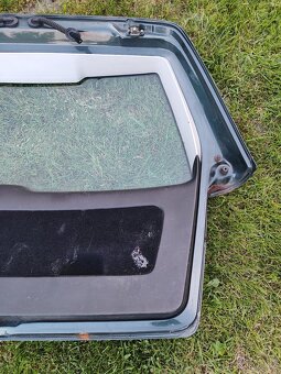 5 dveře VW Bora/ Golf IV - 6