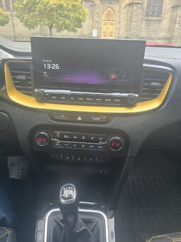 Kia XCeed - 6