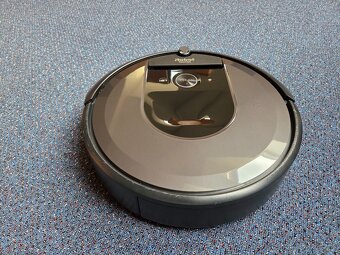 iRobot Roomba i7 - robotický vysavač - 6
