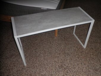 Stůl s kombinací malých stolků - 6