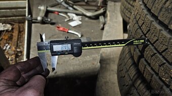 Pneu zimní 235/65R/16C WT1 121R - 6