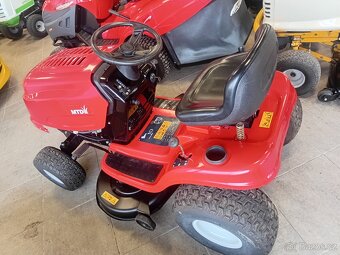 Prodám zahradní traktor MTD 12.5Hp - 6