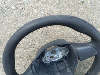 VW T5 facelift volant - 6