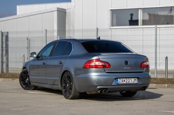 Škoda Superb 3.6 , 4x4 , 191kW, A/T, A6 - 6