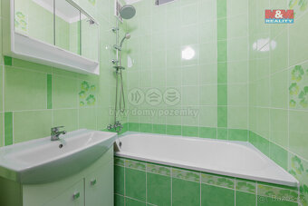 Pronájem bytu 2+1, 57 m², Karlovy Vary, ul. Charkovská - 6