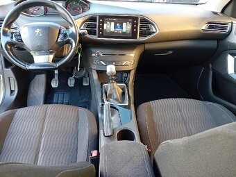 308 SW-kombi,1,6e-hdi-85kw-klima,model 2015-serviska,3x klíč - 6