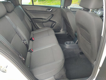 Škoda Rapid 1.2 TSi, navi, digiklima, tempomat... - 6