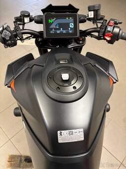 KTM 1390 Super Duke R - 6