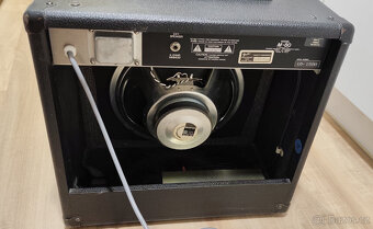 Kytarové kombo, zesilovač Fender M80, efekty ZOOM 1010 - 6