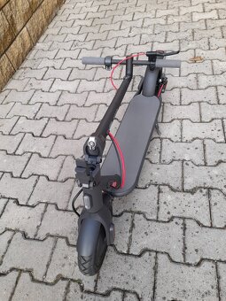 Elektrokoloběžka Xiaomi Scooter 4 EU - 6