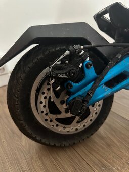 Elektrická koloběžka pro dospělé Bluetouch BT1000 - 6