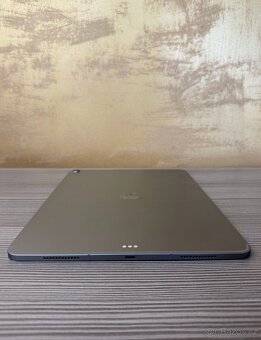 Apple iPad Air 13" 2025 M3 128GB Cellular šedý - 6