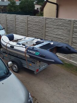 Člun s motorem + příslušenství - 6
