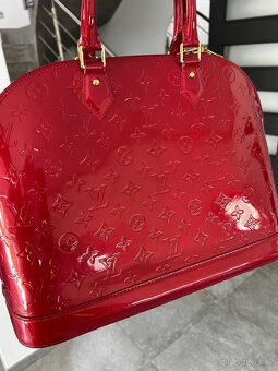 Louis Vuitton Alma gm vernis kůže - 6