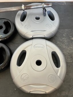 Prodám sadu činky inSPORTline 80 kg (tyč + kotouče) - 6
