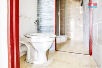 Pronájem bytu 2+1, 71 m², Rovná - 6