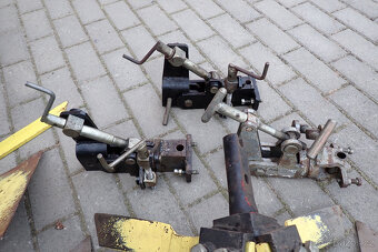 malotraktor AGZAT - pluh oboustranný + nastavovací těleso - 6