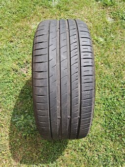 Prodám zánovní pneumatiky 235/45 R17 - 6