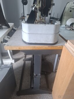 Prodám prumyslovy šicí stroj Adler 205 MO 25 - 6