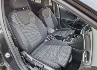Opel Astra IV 1.6 CDTI 81kw Cosmo - 6
