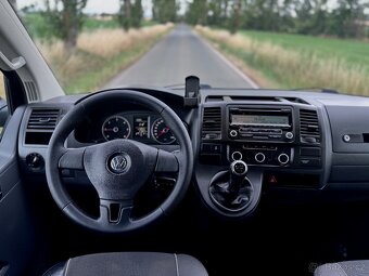 VW Multivan 2.0 TDI - 6