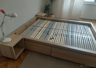 IKEA Malm postel s úložným prostorem + rošt + 2 noční stolky - 6