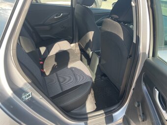 Hyundai i30 kombi, 1,5i 81kW ČR - 6