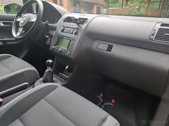 Vw Touran facelif 2011 - 6
