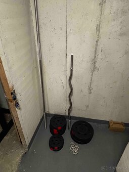 Posilovací lavice se závažím a osami - 6