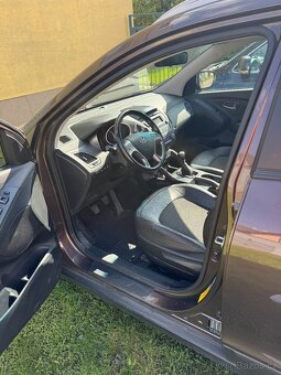 Hyundai ix35 původ CZ najeto 93200 km - 6