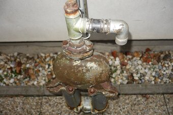 Ruční pumpa LILA 75 pro dopravu vody z hloubek do 7 m - 6