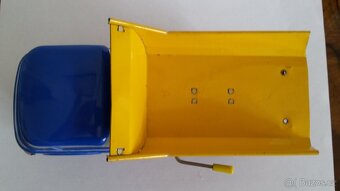 Staré nákladní auto na setrvačník NDR 1968 - 6