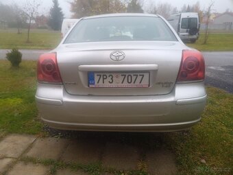 toyota avensis 2,0D r.v.2003 - 6