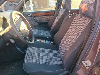 Mercedes E250D W124  1 majitel v CZ - 6