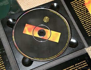 4x CD ... NIN - NINE INCH NAILS - prodej sbírky  - 6