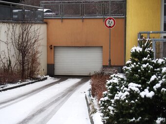 Pronájem - parking v bytovém komplexu Sluneční Stráň Liberec - 6