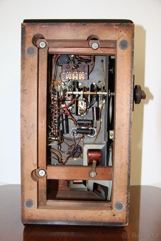 Staré lampové (elektronkové) rádio Mikrofona MK375 - 6