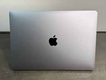 MacBook Pro 13'' 2020 / M1 / 16GB / 512GB SSD / Space Gray - 6