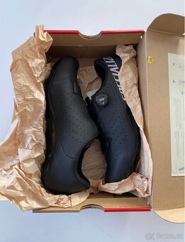 Silniční tretry Specialized Torch 1.0 - black - 6