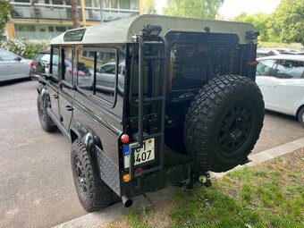 Land Rover Defender 110, Td5. - 6