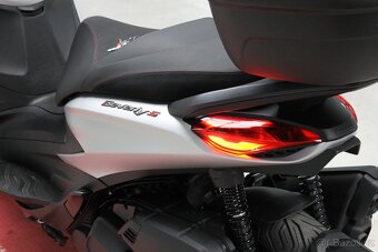Piaggio Beverly 400 S 2023 - 6