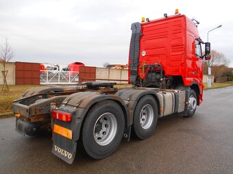 VOLVO FH13 440 64T 6x4 - 6
