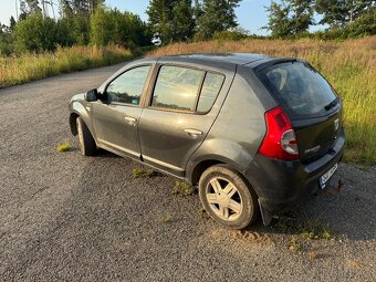 Dacia Sandero 1.4mpi 2008 - 6