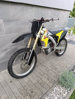 Suzuki RMZ 250 - 6