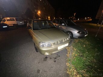 Hyundai accent - 6