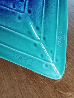 MODERNÍ KAMENINOVÁ MÍSA VE TVARU LODI APOLIA BRETAGNE - 6