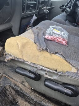 Renault Master 2,5 - 6