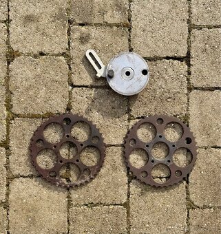 Jawa 100 Robot - rozety - 6