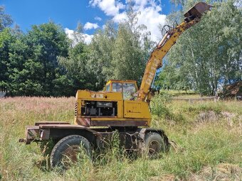 Kolový bagr DH112 - 6